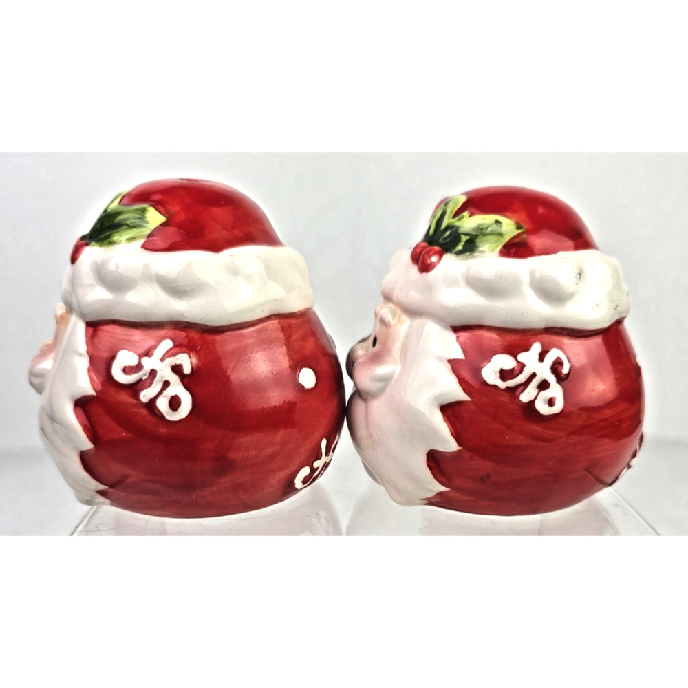 Roly Poly Red Santa Claus Salt & Pepper Shakers Holiday Kitchen & Home Decor - Picture 4 of 6